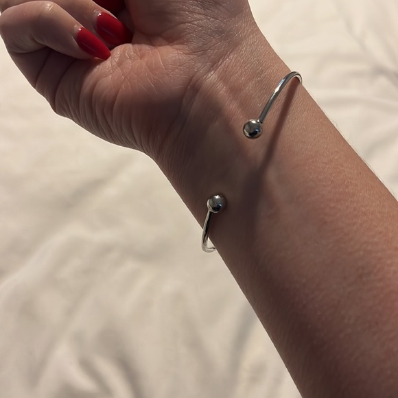 Knot bracelet - Picture 2 of 3